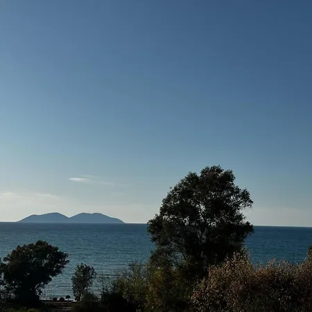 Velvet Sands On The * Vlore